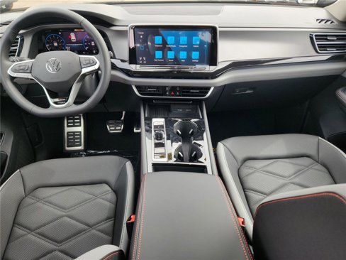 New 2025 Volkswagen Atlas Peak Edition SE image 10