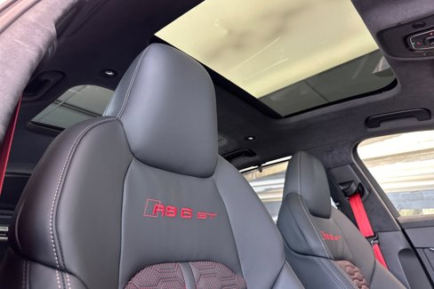 New 2025 Audi RS 6 performance image 16