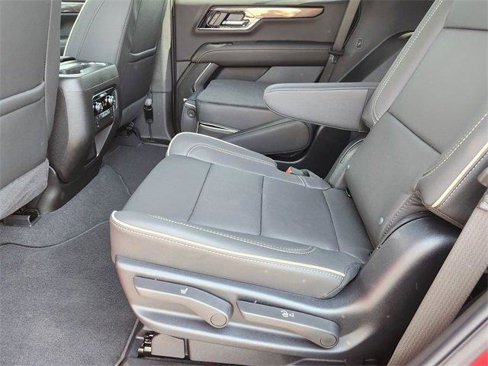 New 2025 GMC Yukon Elevation image 9