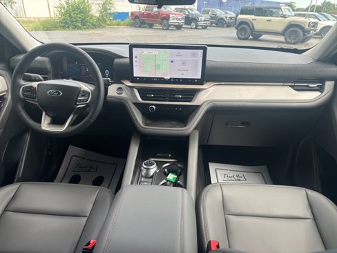 New 2025 Ford Explorer Active image 16