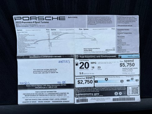 Used 2023 Porsche Panamera 4 w/ Premium Package image 3