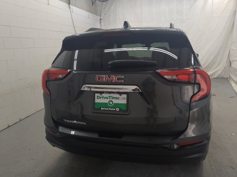 Used 2021 GMC Terrain SLE w/ Driver Convenience Package image 7