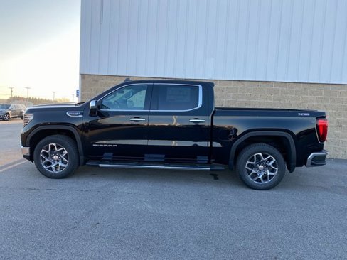New 2025 GMC Sierra 1500 SLT w/ SLT Premium Plus Package image 8