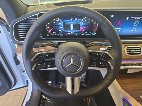 New 2026 Mercedes-Benz GLS 580 4MATIC image 20