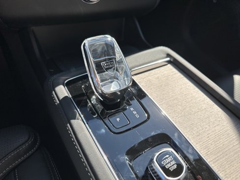 New 2026 Volvo XC90 B6 Ultra image 14