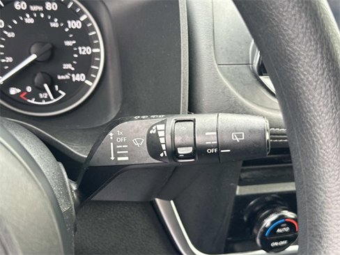Used 2024 Nissan Rogue SV image 28
