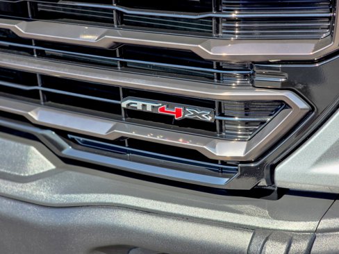 Used 2024 GMC Sierra 1500 AT4X image 7