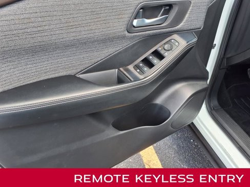 Certified 2023 Nissan Rogue SV image 12