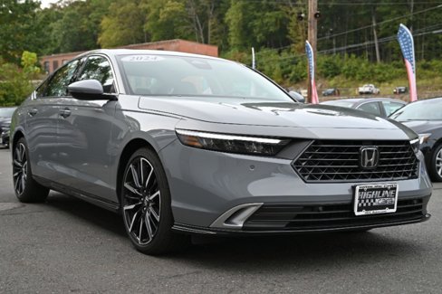 Used 2024 Honda Accord Touring image 7