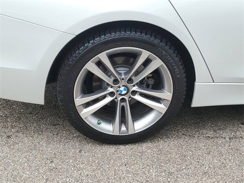 Used 2018 BMW 330i xDrive Sedan w/ Convenience Package image 7
