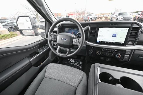 New 2025 Ford F250 XLT w/ Black Appearance Package image 25