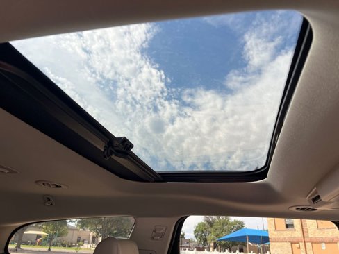 Used 2014 Chevrolet Traverse LTZ image 19