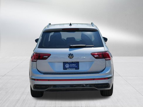 Certified 2024 Volkswagen Tiguan SE R-Line image 6