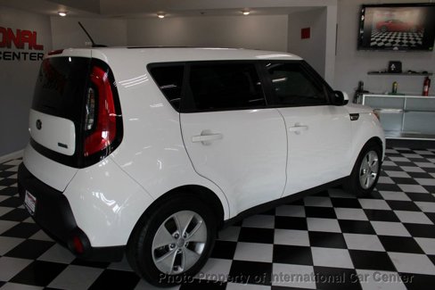 Used 2015 Kia Soul + image 4
