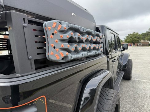 Used 2021 Jeep Gladiator Mojave image 17