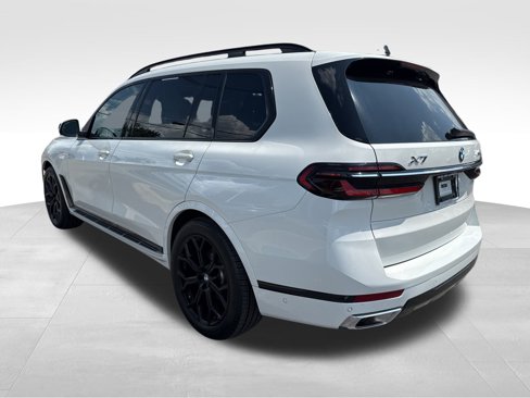 Used 2024 BMW X7 xDrive40i image 14