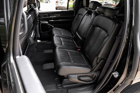 Used 2022 Jeep Wagoneer Series III w/ Premium Group I image 52