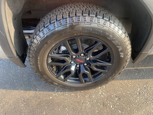 Used 2025 GMC Sierra 1500 Elevation w/ Elevation Premium Package image 14