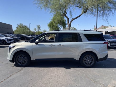 New 2026 Kia Carnival EX image 5