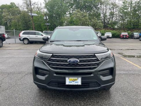 Certified 2022 Ford Explorer XLT image 2