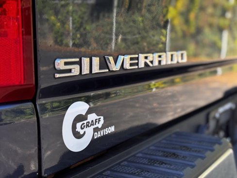 Used 2022 Chevrolet Silverado 2500 LT w/ Convenience Package image 27