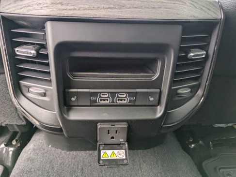 New 2025 RAM 2500 Limited image 35