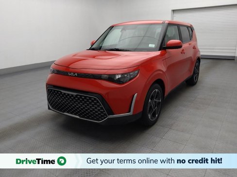 Used 2023 Kia Soul EX image 1