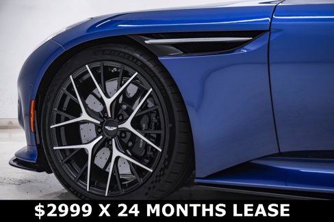 Used 2025 Aston Martin DB12 Convertible image 15