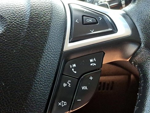 Used 2016 Ford Edge SEL image 24