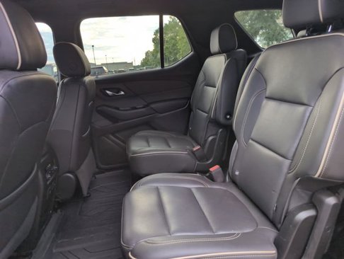 Certified 2023 Chevrolet Traverse Premier w/ Redline Edition image 28