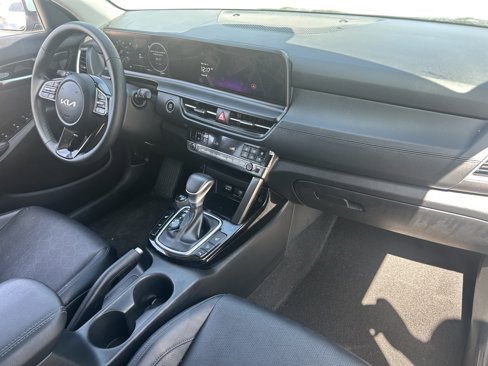 Used 2025 Kia Seltos EX w/ EX Sunroof Package image 32