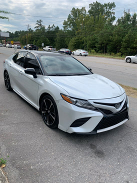 Used 2019 Toyota Camry XSE image 3