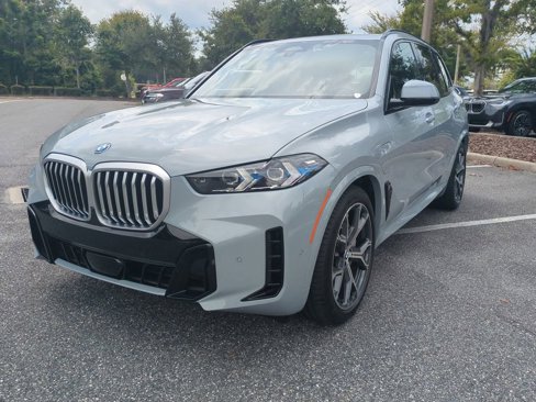 New 2026 BMW X5 xDrive50e w/ M Sport Package image 2