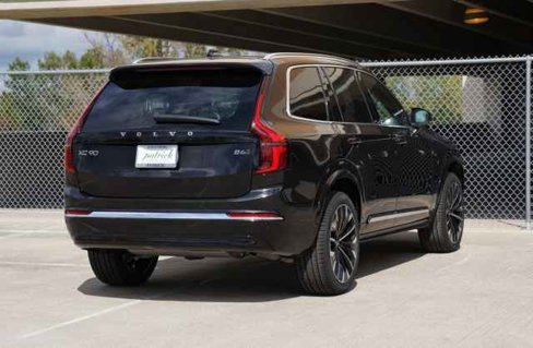 New 2026 Volvo XC90 B6 Ultra w/ Protection Package image 4