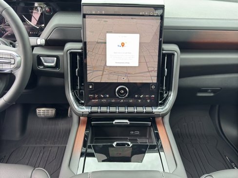New 2026 GMC Yukon XL Denali w/ Sun & Power Step Package image 19