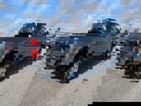 New 2026 Ford F450 Platinum w/ FX4 Off-Road Package image 3