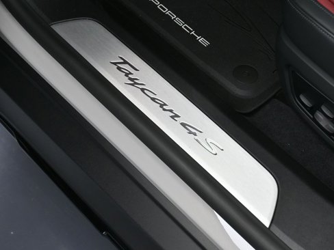 New 2025 Porsche Taycan 4S image 17