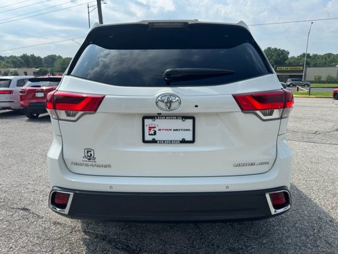 Used 2019 Toyota Highlander Limited image 4
