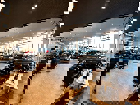 Certified 2025 Audi SQ6 e-tron Prestige image 27