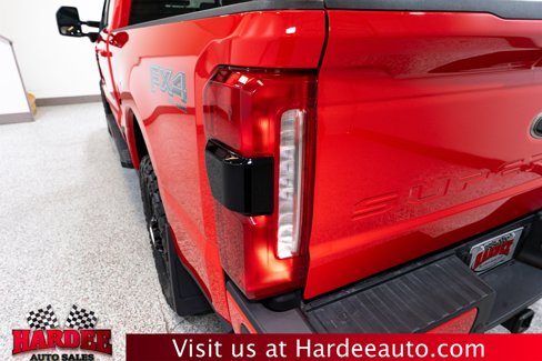 Used 2024 Ford F250 Lariat w/ Black Appearance Package image 9