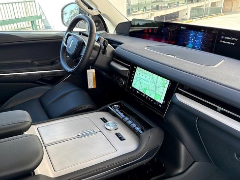 New 2025 Lincoln Navigator Reserve image 10