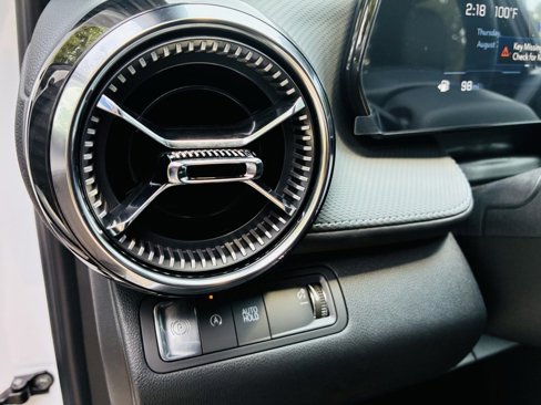 New 2026 Chevrolet Equinox LT w/ Convenience Package II image 18