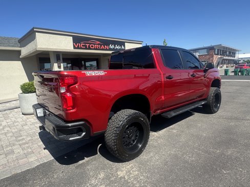 Used 2021 Chevrolet Silverado 1500 LT Trail Boss w/ Convenience Package II image 3