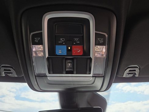 Used 2025 RAM 1500 Laramie image 43