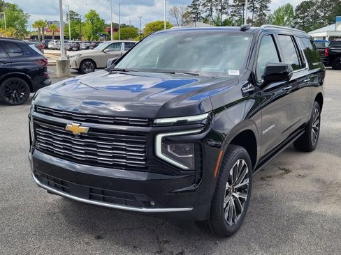 New 2025 Chevrolet Suburban High Country image 7