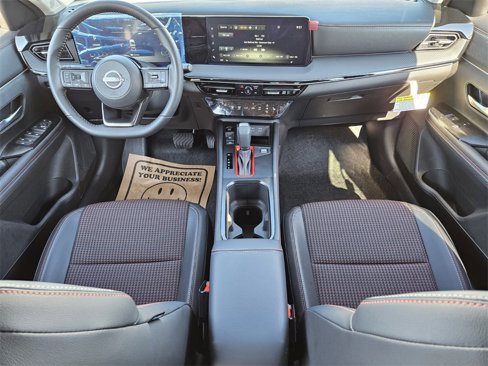 New 2025 Nissan Kicks SR w/ SR Premium Package image 7
