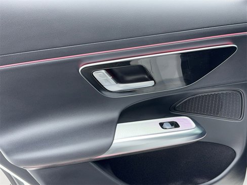 Used 2025 Mercedes-Benz E 350 Sedan image 49