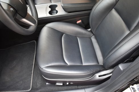 Used 2023 Tesla Model 3 Standard Range image 11
