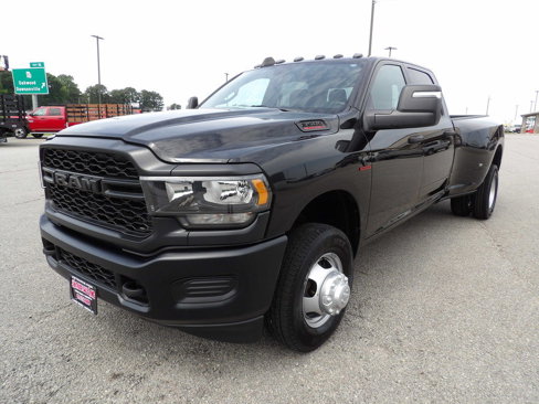 Used 2024 RAM 3500 Tradesman image 1