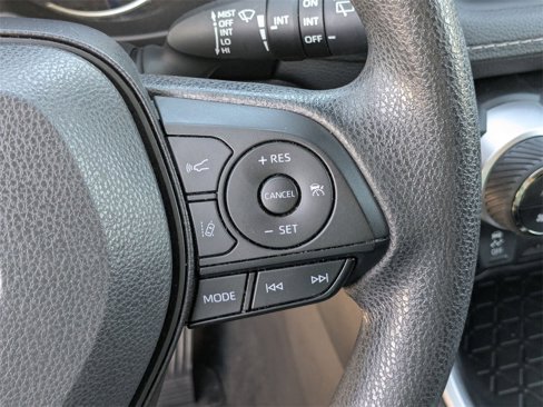 Used 2024 Toyota RAV4 XLE image 17